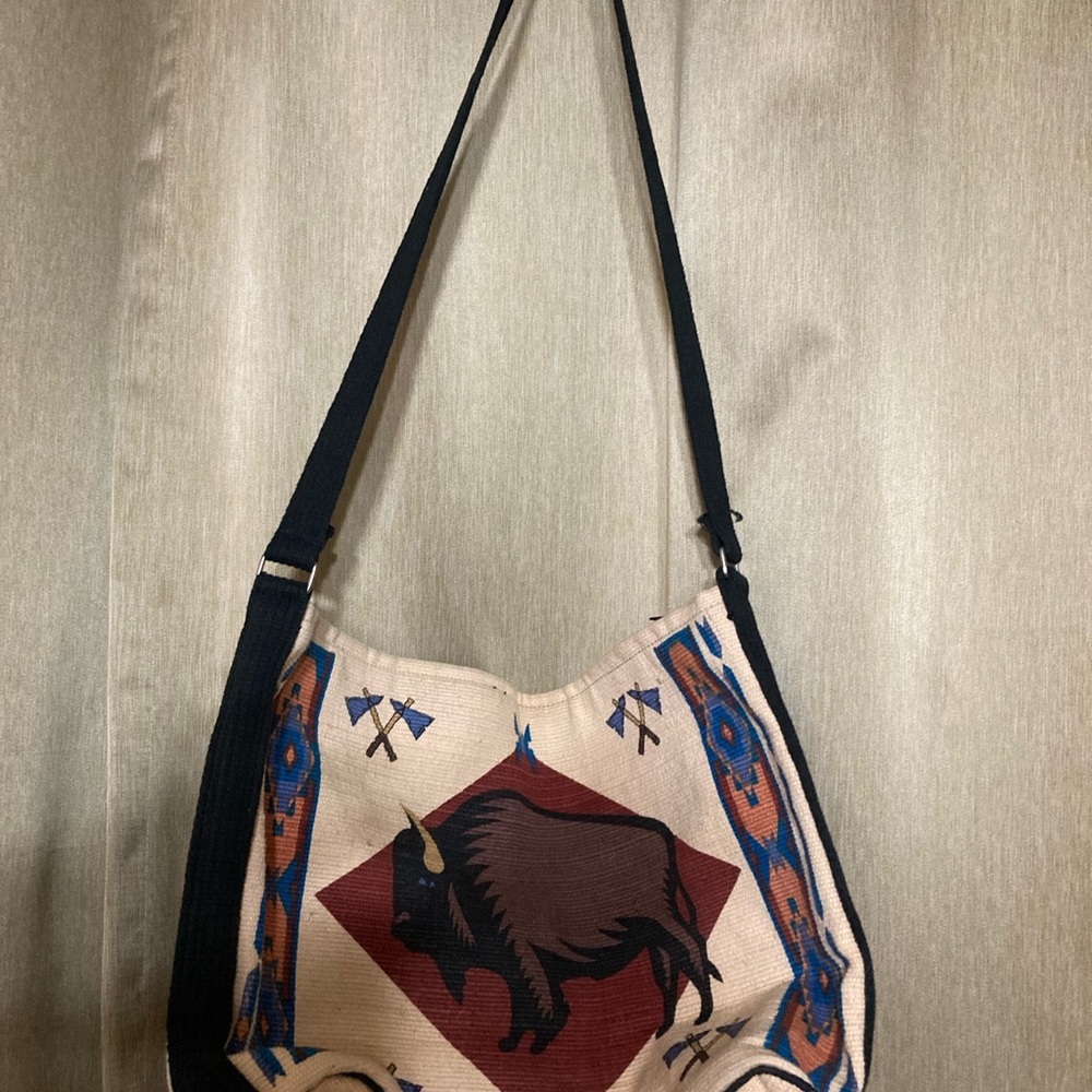 Buffalo Printed Shoulder Bag with zipper - Picture 2 of 4